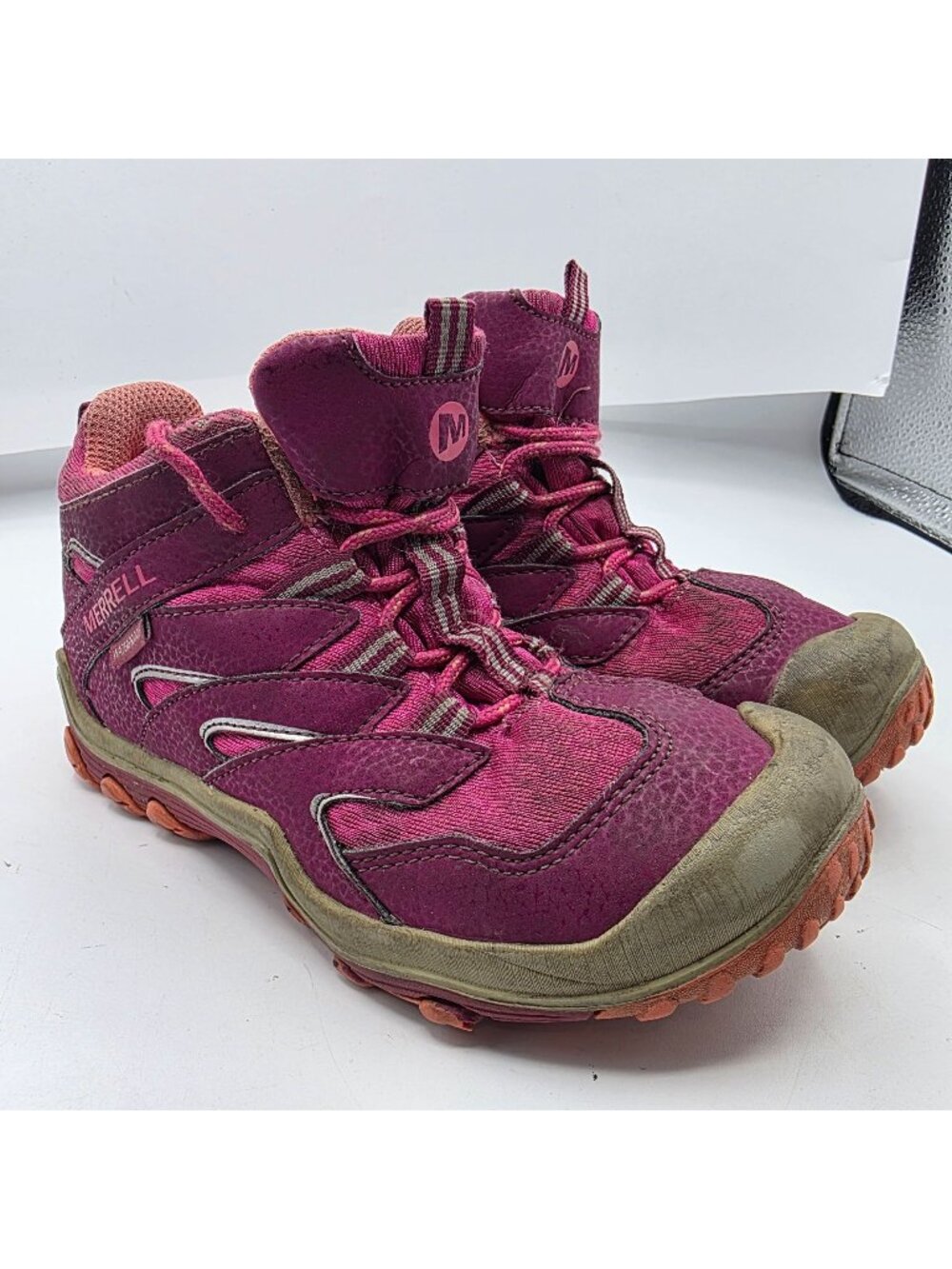 Merrell Chameleon 7 Girls Size 13 Pink Hiking Shoes Camping Outdoors Trails Walk